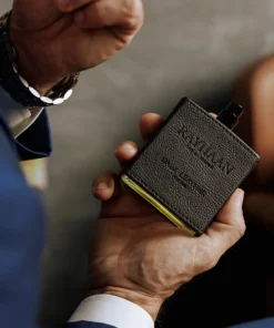 Rayhaan Dark Leather Eau de Parfum – Perfume Masculino